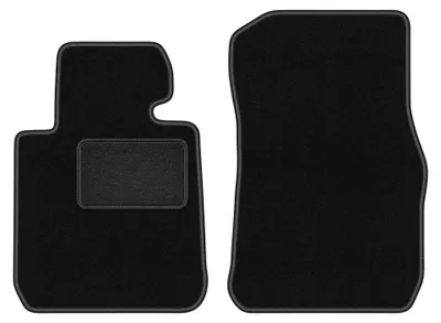 Immagine prodotto di Tappetini anteriori in moquette per BMW 2 F23 2014-2022 (cabrio) – 2 pezzi, neri, su misura – Wielganizator LUX