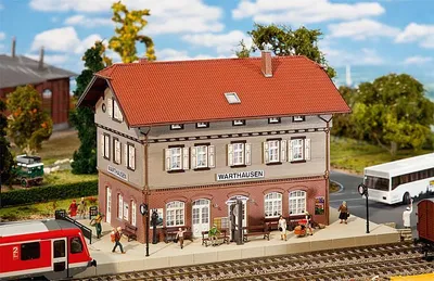 Produktbild von Faller Bahnhof »Warthausen« 110123