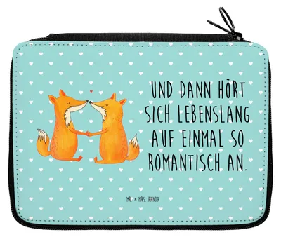 Produktbild von Mr. & Mrs. Panda Stifteetui Füchse Liebe - Türkis Pastell - Geschenk, Fuchs, Mäppchen, Federtasche, Liebespaar, Bleistiftetui, Federmäppchen, Etui für Stifte, Federmappe