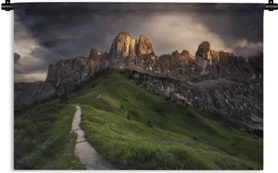 Produktbild von MuchoWow® Wandteppich Wandbehang Dunkle Wolken über den Dolomiten in Italien 120x80 cm Tapisserie Dekoration Wandtuch - Wanddekorationen - Wandtücher