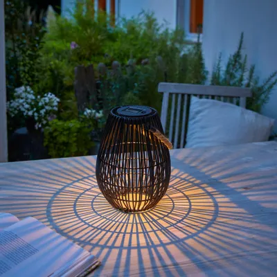 Produktbild von Northpoint Solar Hängeleuchte LED Gartenleuchte Solar Hängelampe mit Haken wetterfest IP44 automatische Dämmerung für Balkon Terrasse Garten Oval schwarz