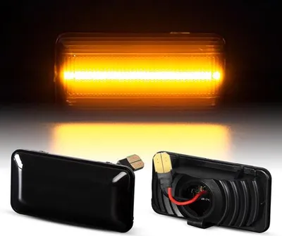 Zdjęcie produktu dla Czarne kierunkowskazy LED pasujące do modeli VW GOLF 3, VENTO, PASSAT oraz SEAT IBIZA