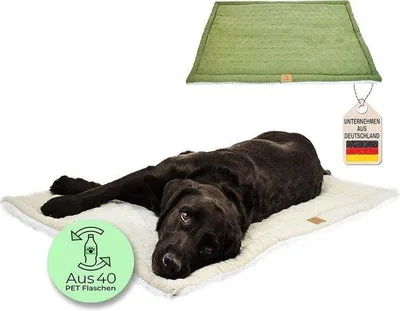 Produktbild von Famanu Hundedecke für unterwegs - 100% recyceltes Material, leicht und bequem
