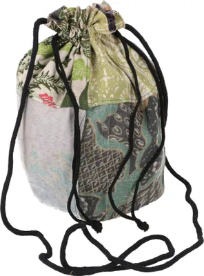 Produktbild von Patchworkbeutel, Batik Patchwork Säckchen Ethno - Grün, Uni - Erwachsene, Baumwolle, 20*15*15 cm, Alternative Umhängetasche, Handtasche aus Stoff