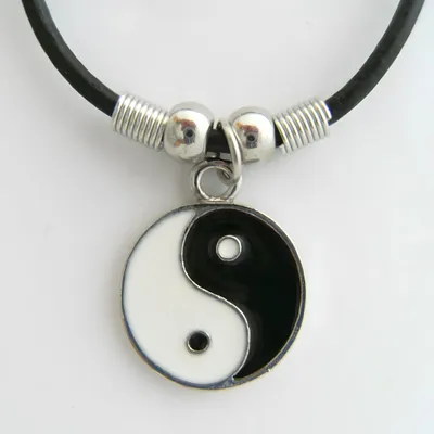 Produktbild von Yin‑Yang Anhänger mit Halsband aus Kunstleder