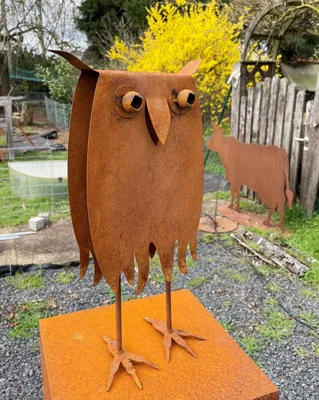 Produktbild von Eule 3D Optik eckig Höhe 43cm Edelrost Gartendeko Wetterfest Rost Metall Gartenfigur Rostfigur Terrasse Uhu Kauz Metallfigur