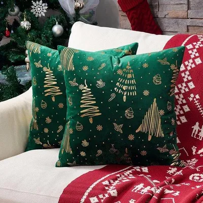 Produktbild von Unyqoos® 2er-Set Samt-Kissenbezüge 45 x 45 cm mit Weihnachtsmotiv, verdeckter Reißverschluss, hautfreundlich für Wohn- & Schlafzimmer