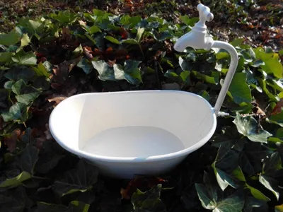 Produktbild von Wanne mit Deko-Wasserhahn  Blumentopf Pflanzschale weiß 31 cm