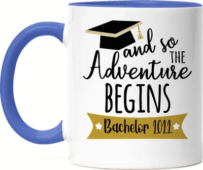 Produktbild von Bachelor 2022 Tasse Blau And so the Adventure Begins Bachelorabschluss Geschenk Absolvent Studium