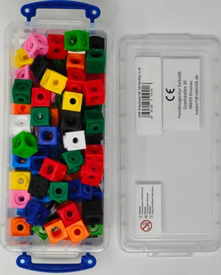 Produktbild von 100 Steckwürfel 10-farbig 1,7cm in der Box