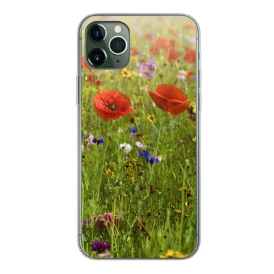 Produktbild von MuchoWow® Handyhülle Schutzhülle Hülle für iPhone 11 Pro Max Frühling - Blumen - Rot - Mohn - Gras - Grün Silikon Softcase Handy Hülle - Schutz