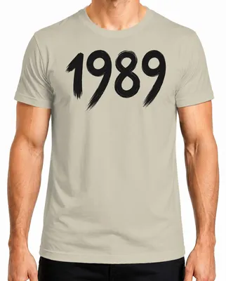 Productafbeelding van 1989 - Jaar van geboorte. Legendarisch verjaardagsgeschenk. Statement-shirt voor heren. Kleur: natuur, maat M