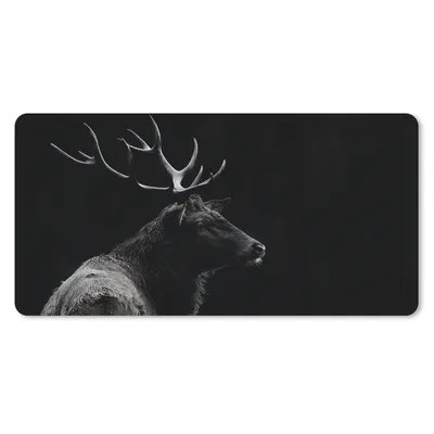 Produktbild von MuchoWow® Schreibtischunterlage Hirsch - Schwarz - Porträt - Geweih - Tiere 80x40 cm - XXL Mauspad - Gaming Mauspad