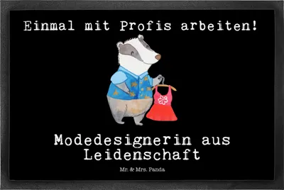 Produktbild von Mr. & Mrs. Panda fußmatte Modedesignerin Leidenschaft 50 x 75 cm - Schwarz - Geschenk, Spruch, Schuhabstreifer, Fashion Designerin, Lustig, Gummimatte, Bodenvorleger