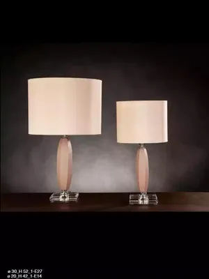 Image de Lampe de table classique en cristal beige Lustre lampe de bureau Lampe de bureau