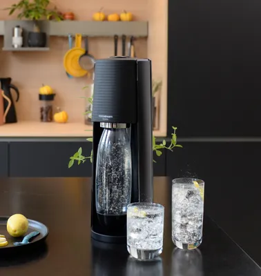 Produktbild von SodaStream Wassersprudler Terra Vorteilspack inkl. Flasche und Quick-Connect Zylinder, Schwarz