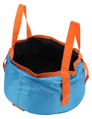 Imagen del producto de Cubo plegable, ligero, de color azul, ideal para camping y senderismo