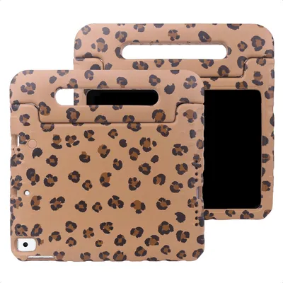 Produktbild von imoshion Kindersichere Design-Rückhülle mit Griff für das Apple iPad 9 (2021) 10,2 Zoll / iPad 8 (2020) 10,2 Zoll / iPad 7 (2019) 10,2 Zoll – Leopardenmuster