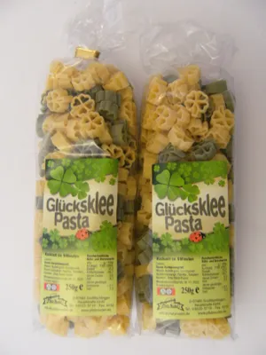 Produktbild von Streuteile Glücksklee aus Nudelteig, 2X 250 g, Nudeln, Pasta, Dekoration, Delikatesse, Klee