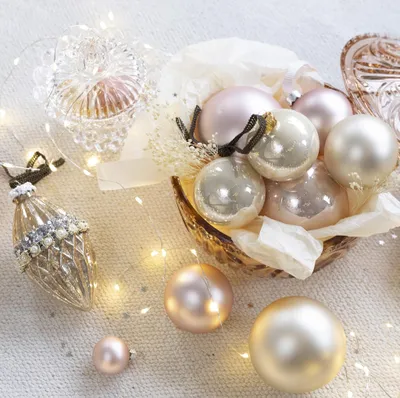 Produktbild von Weihnachtskugeln Glas 8cm mundgeblasen 6er Box - Perle glänzend