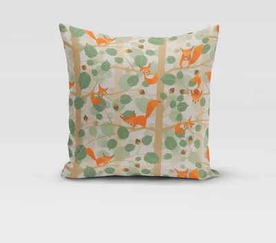 Produktbild von SCHÖNER LEBEN. Kissenhülle Eichhörnchen im Baum grün orange Größe 80x80cm (HxB) 80x80cm (HxB) Größe