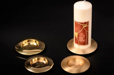 Produktbild von Kerzenteller Messing Gold matt für Kerzen bis Ø 90 mm