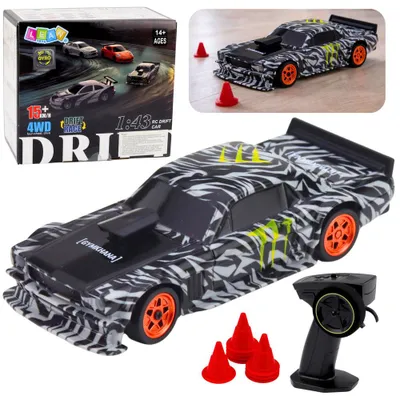 Obrázok produktu pre RC model športového auta, diaľkovo ovládaný, čierna farba, rýchlosť 15 km/h, mierka 1:43