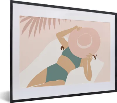 Produktbild von MuchoWow® Gerahmtes Poster Frau - Strandhut - Pastell 40x30 cm - Poster mit Schwarzem Bilderrahmen Wandposter Rahmen Foto Bilder - Bilderrahmen - Poster im Rahmen