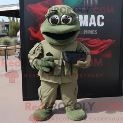Imagen del producto de Disfraz REDBROKOLY de mascota Olive Marine Recon vestido con una camiseta Henley y gemelos