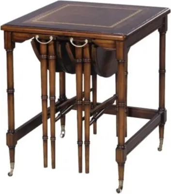 Produktbild von Casa Padrino Luxus Mahagoni Beistelltisch Set Braun 48 x 48 x H. 59 cm - Hotel Möbel