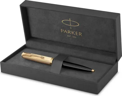 Produktbild von Parker 51 Kugelschreiber | Hochwertiger Schwarzer Schaft mit Goldzierteilen | Mittlere Schreibspitze in 18k Gold mit Schwarzer Nachfüllmine | Geschenkbox