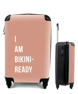 Produktbild von MuchoWow® Koffer Handgepäck Trolley Rollkoffer Kleine Reisekoffer mit 4 Rollen - Ich bin bereit für den Bikini - Pink - Zitat - Cabin Size < 55x40x23 cm & 55x40x20 cm - Fotokoffer - Kabinenkoffer - Boardgepäck - Reise-Box - Reisekoffer - Reisegepäck - Koffer mit Bild - Trolley für Kinder