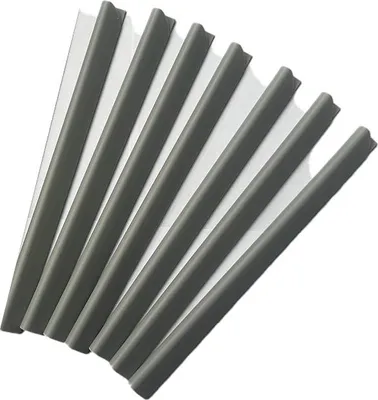 Produktbild von HOME DELUXE Klemmschiene für Zaunfolie DEDUS 20er Set - Hellgrau I Hellgraue Klemmschiene, Klemmschiene, PVC Klemmschiene, Kunststoff Klemmschiene, Folienhalter Zaun, PVC hellgrau, Graue Kunststoffschiene, Schnellmontage Zaunfolie, Klemmschienen Set, Zubehör für Sichtschutzfolie, Klemmschiene für Zaunfolie, Befestigungsschiene für Zaunfolie, Zaunfolie Halterung, Zaunfolie Befestigung
