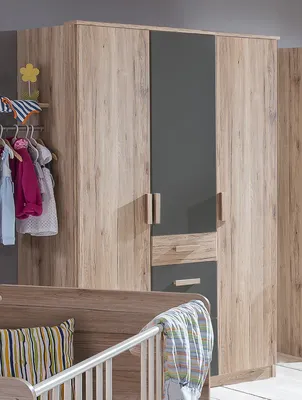 Produktbild von Kleiderschrank Drehtürenschrank Schlafzimmer Schrank Holzschrank "Canton V"