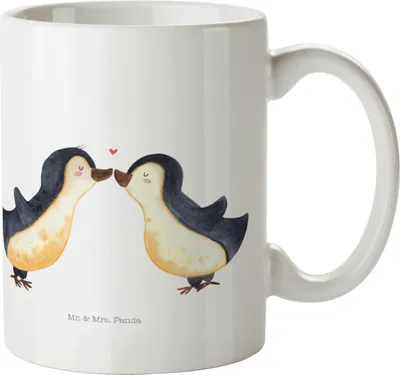 Produktbild von Mr. & Mrs. Panda Dekotasse Pinguin Liebe - Weiß - Geschenk, Kaffeepott, Vertraut, Hochzeit, Hochzeitstag, Tasse, Kaffeebecher, Henkelpott, Freundin, Geschenkidee