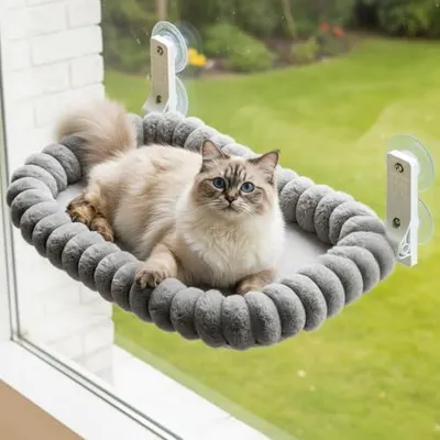 Produktbild von Fensterliege für Katzen M, 52x30x20 cm, Grau, Kunstkaninchenfell | Starke Saugnäpfe, belastbar bis 18 kg, faltbares Design, waschbarer Bezug, ideal für Fensterbänke & Autoscheiben