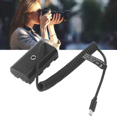 Immagine prodotto di Batteria fittizia di tipo C per NP F970 F750 F570 F550 Protezione del circuito di carica rapida Cavo a molla Adattatore di alimentazione permanente per fotocamera Monitor Luce di riempimento