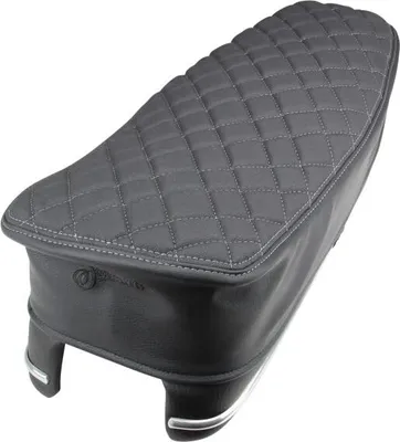 Immagine prodotto di Coprisedile Schmitt nero/grigio trapuntato per Simson S50 S51 S70 | Coprisedile Simson con logo Schmitt | Similcuoio,
