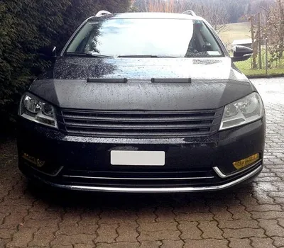 Kühlergrill Sportgrill Gitter Front Grill SCHWARZ GLANZ für VW Passat B7 2010-14 – Produktansicht