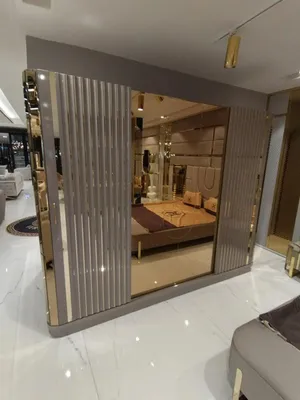 Produktbild von Kleiderschrank Design Luxus Schrank Modern Stil Schränke Schlafzimmer Möbel Neu