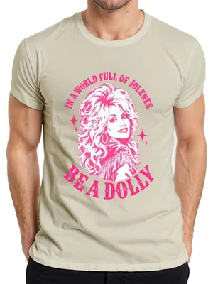 Productafbeelding van In een wereld vol Jolenes, wees een Dolly. Country muziek cowgirl T-shirt, naturel, maat XXL