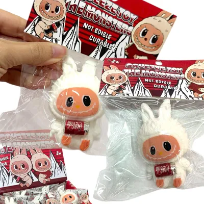Produktbild von SquishySquishies Labu Bu Sensorischer Ball mit Getränk