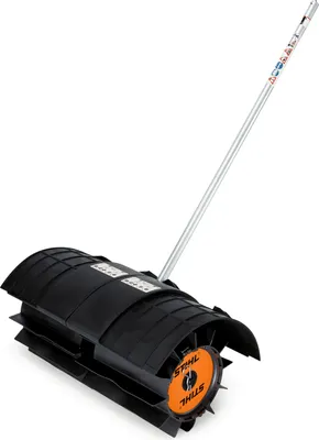 Produktbild von STIHL Kehrwalze KW-KM mit Schutz