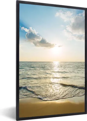 Produktbild von MuchoWow® Gerahmtes Poster Meer - Sommer - Strand 60x90 cm - Poster mit Schwarzem Bilderrahmen Wandposter Rahmen Foto Bilder - Kunst