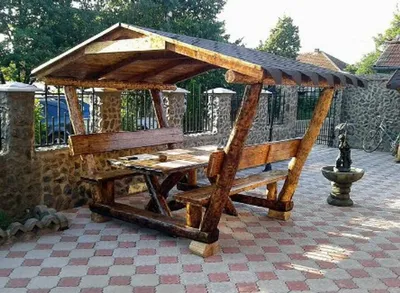 Produktbild von Casa Padrino Garten Pavillon Rustikal mit Tisch und 2 Gartenbänken - Eiche Massivholz - Überdachtes Gartenmöbel Set Echtholz Massiv Pergola