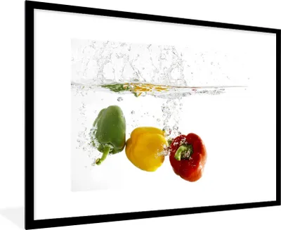Produktbild von MuchoWow® MuchoWow® Gerahmtes Poster Paprika - Wasser - Gemüse 90x60 cm - Poster mit zchwarzem Bilderrahmen - Wanddekoration - Fotos