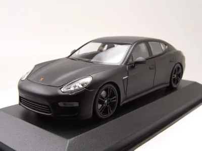 Produktbild von Porsche Panamera Turbo S 2013 matt schwarz Modellauto 1:43 Maxichamps