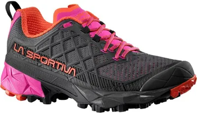 Trailrunning-Schuhe für Damen; Modell "Akyra II Woman" von La Sportiva in Schwarz und Pink mit griffiger Sohle.