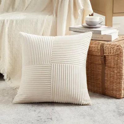 Productafbeelding van Beige kussenhoes, 80x80 cm, van kordsuède