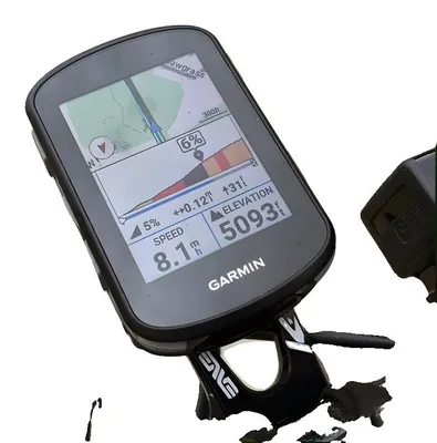 Zdjęcie produktu dla Komputer rowerowy z GPS i sterowaniem przyciskami, zaawansowaną nawigacją oraz kompaktową konstrukcją, Edeg 540